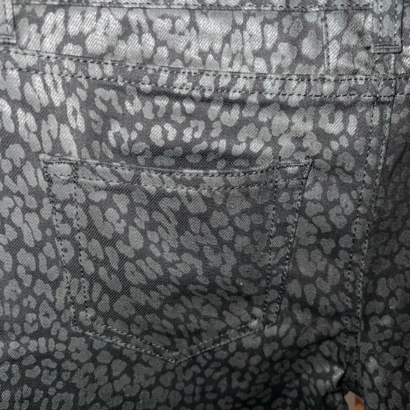 Yves St. Laurent NWT Snake Skin Print Skinny Jean Size 27 - Picture 7 of 9